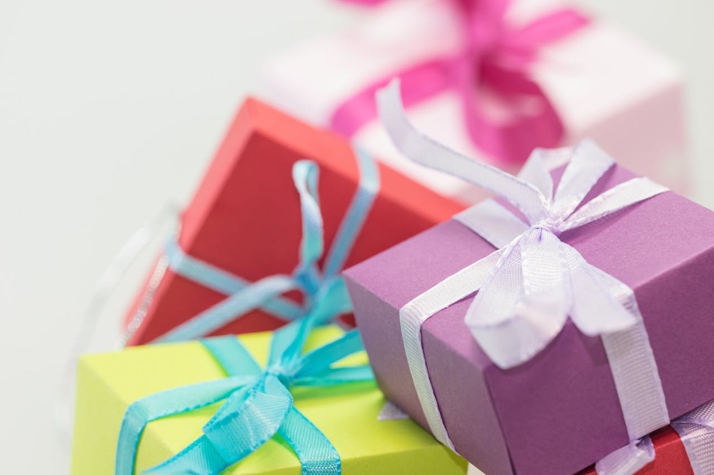 caixas de presente com brindes para treinamento