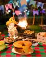 mesa com comidas de festa junina na empresa