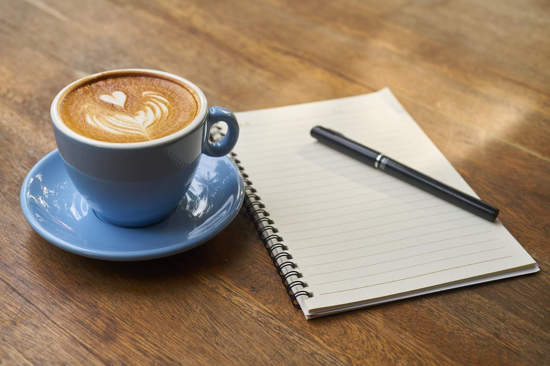 Encante os amantes de café com brindes incríveis: Veja as oportunidades que sua empresa pode investir!
