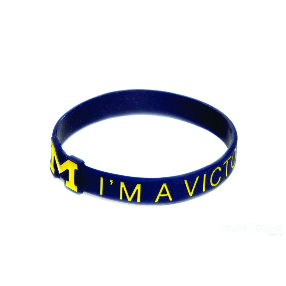 Pulseira de silicone com gravação em formatos personalizados
